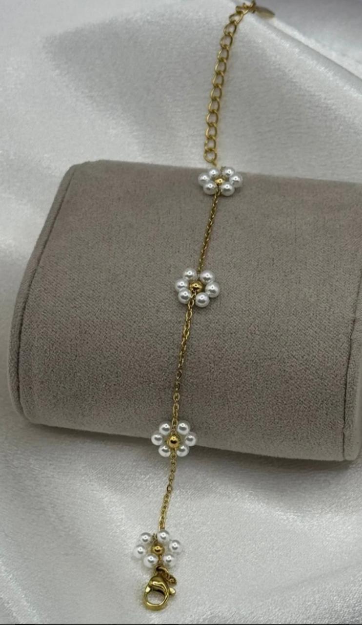 White Color Flower Bracelet.