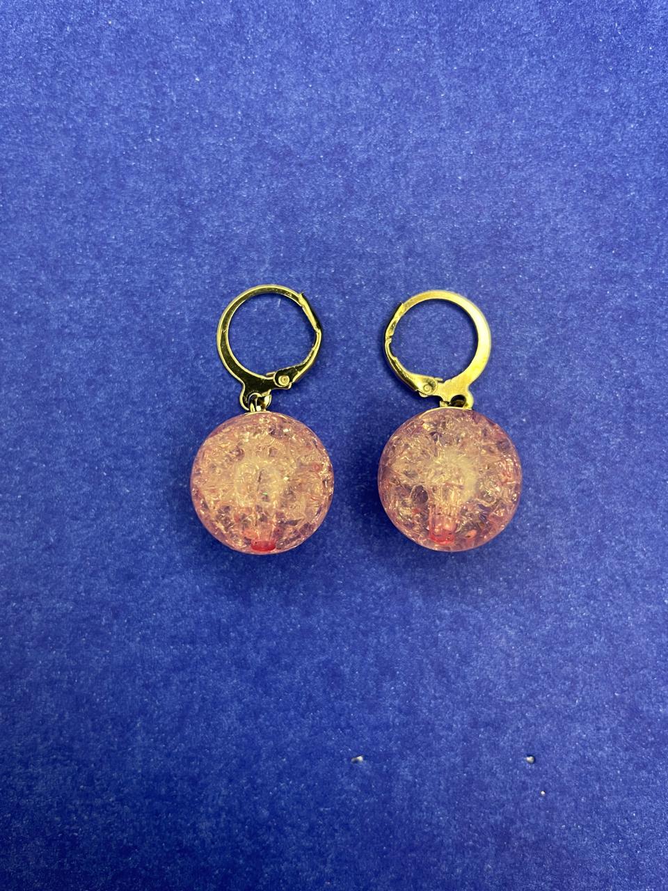 Leverback drop earrings.