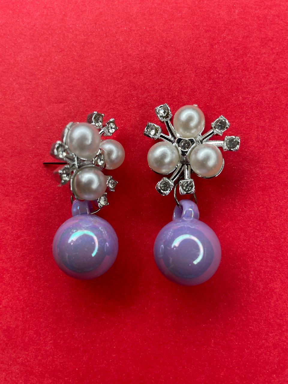 Pearl stud.