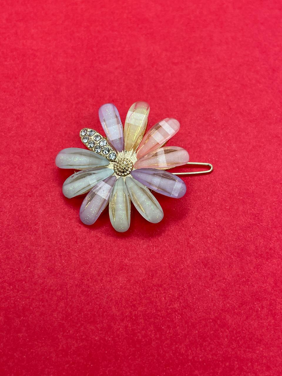 Flower-Shaped Hair Clip.