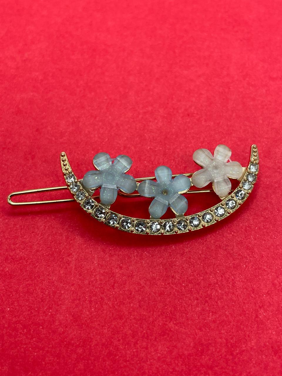 Moon-Shaped Decorative Hair Clip.