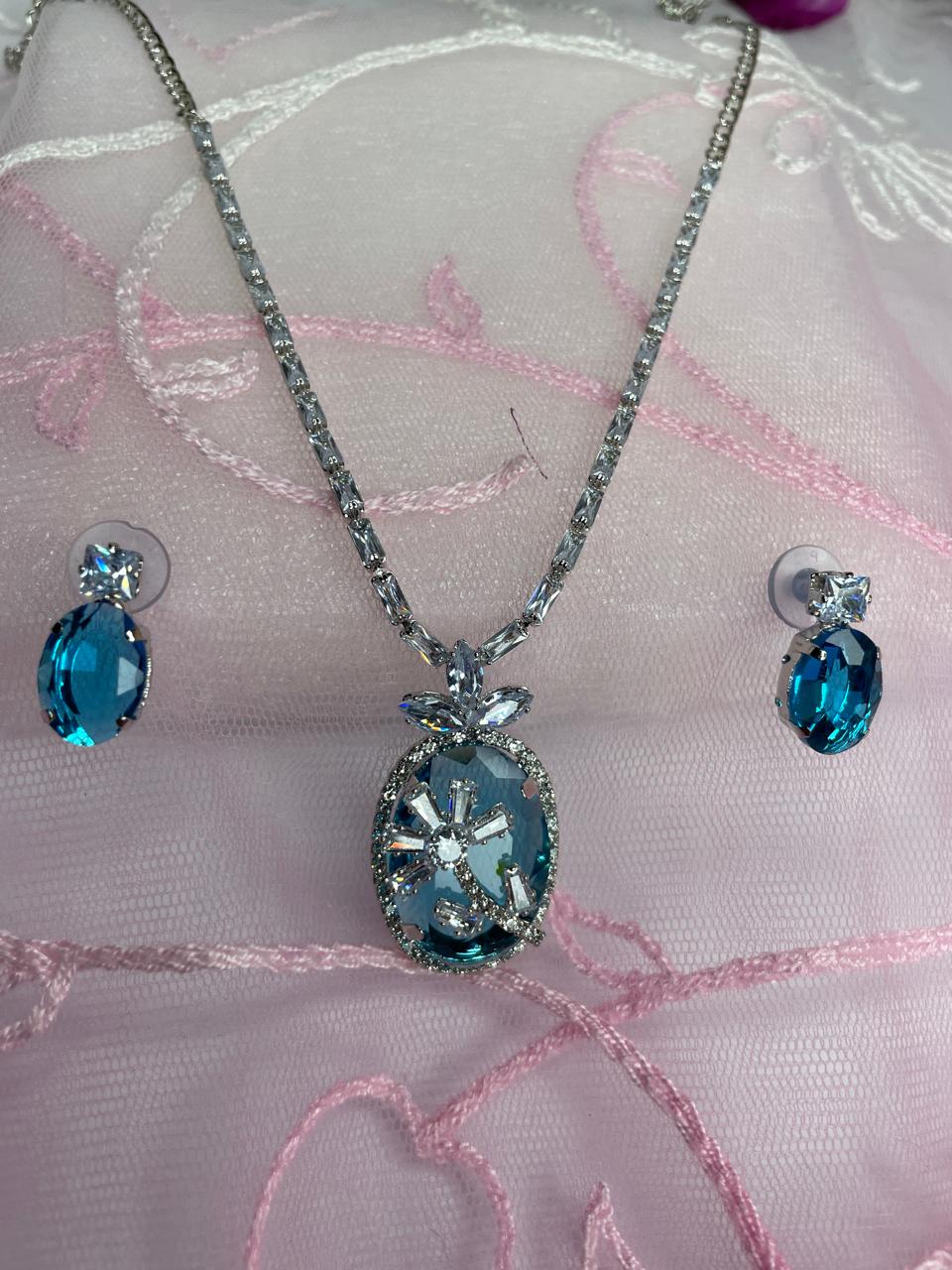 Floral Vine Aquamarine Necklace & Earring Set.
